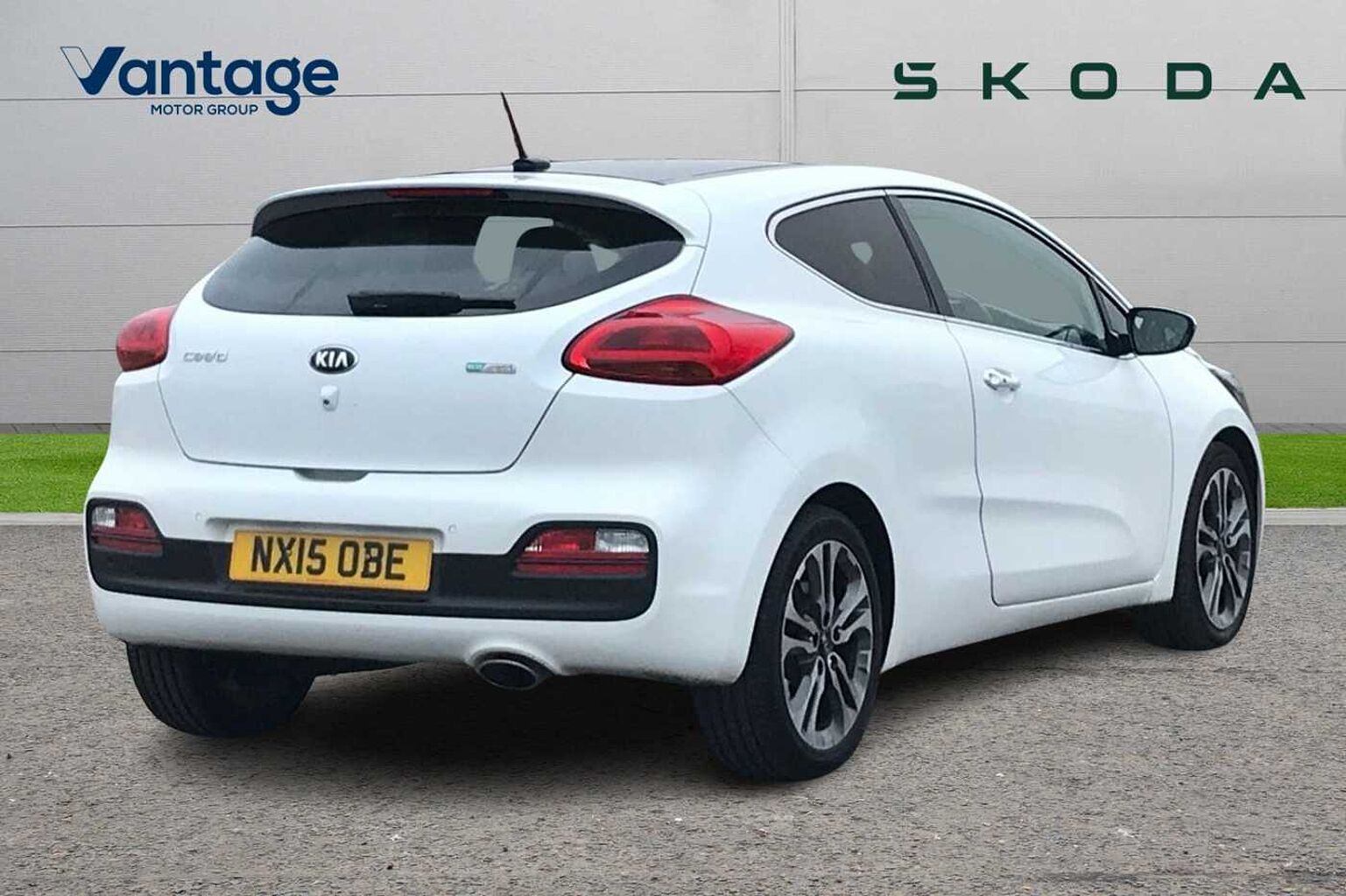 Kia Pro ceed Pro_cee'd 1.6 CRDi SE Tech 3-Door Hatchback