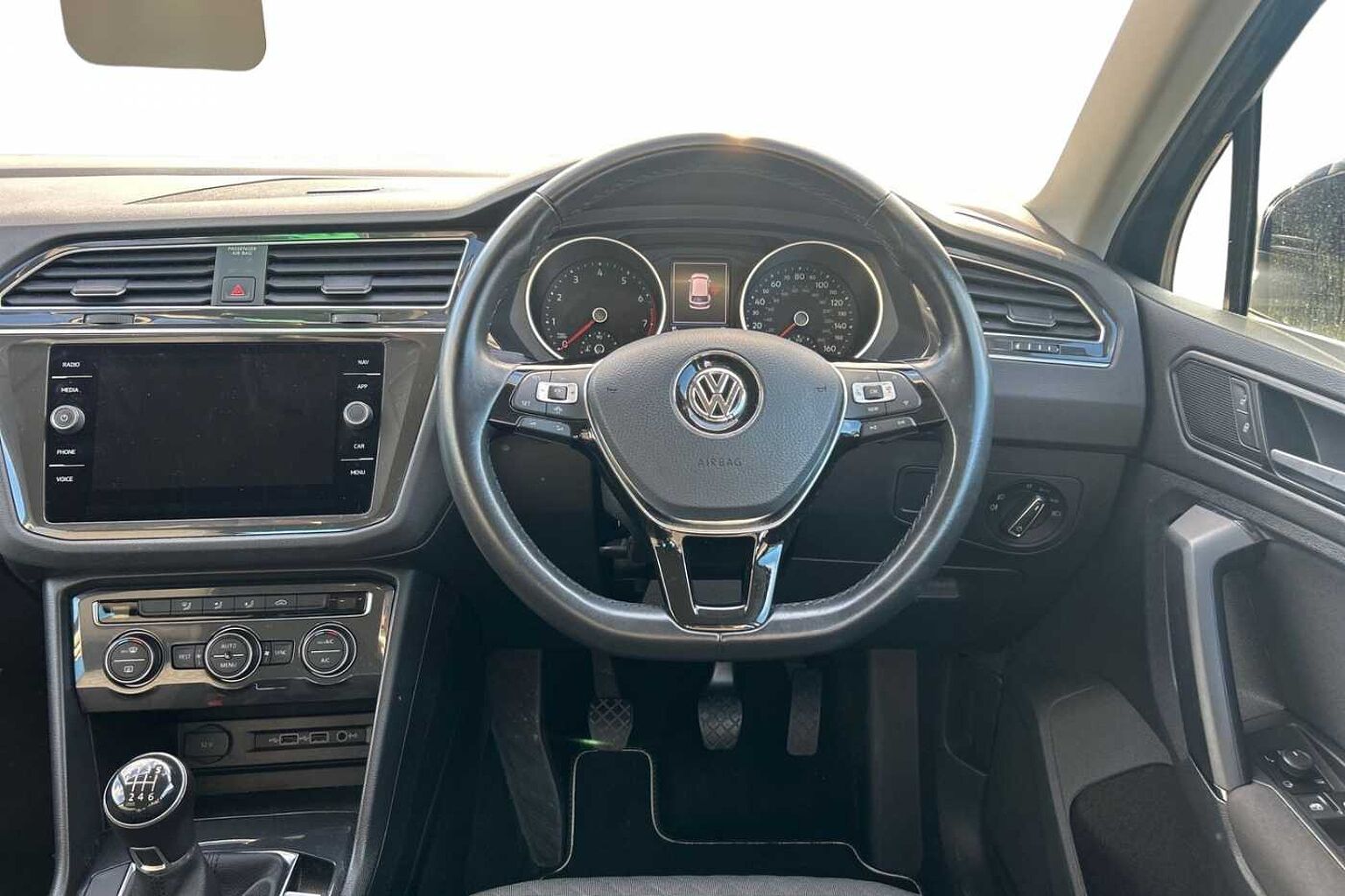 Volkswagen Tiguan 1.5 TSI (150ps) SE Navigation EVO (s/s)