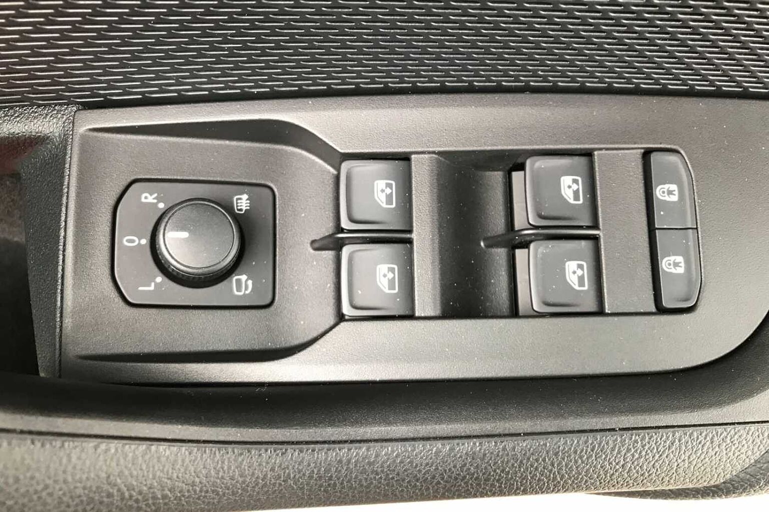 SKODA Octavia 1.5 TSI e-TEC 150ps SE L Auto/DSG Hatchback