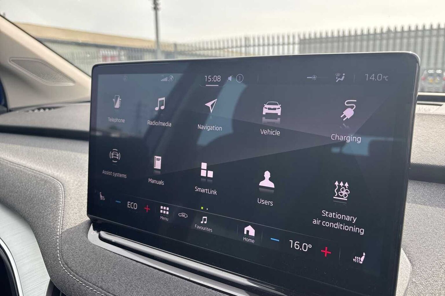 SKODA Enyaq iV 60 (179ps) Left BEV SUV